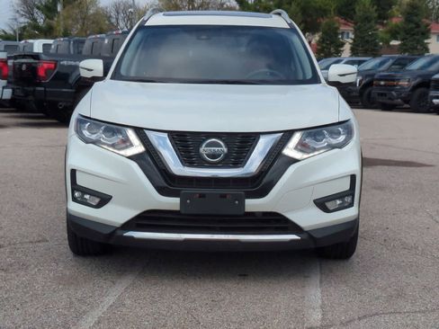 Used 2019 Nissan Rogue S AWD/4WD image 3