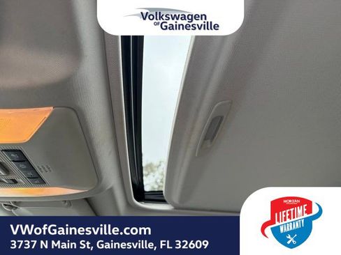 Used 2019 Toyota RAV4 XLE Premium image 25