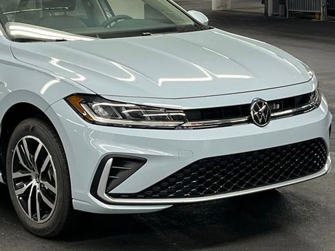 New 2025 Volkswagen Jetta SE image 38