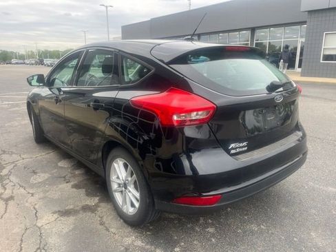 Used 2017 Ford Focus SE FWD image 11