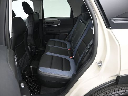 Used 2025 Ford Bronco Sport Outer Banks w/ Outer Banks Tech Package+ AWD/4WD image 12