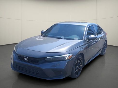 Used 2022 Honda Civic Sport Touring image 3