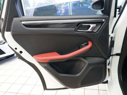 Used 2015 Porsche Macan S w/ Premium Package Plus image 51