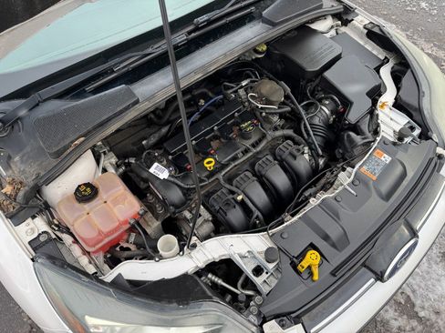 Used 2014 Ford Focus Titanium image 26