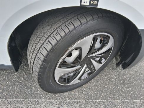 Used 2014 Ford Transit Connect XL FWD image 21