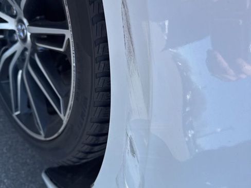 Used 2019 Toyota Avalon Touring w/ Advanced Safety Package image 6