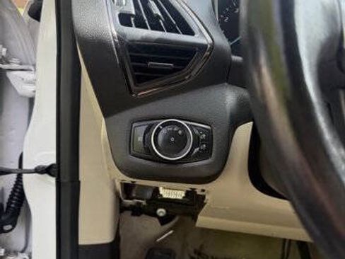 Used 2015 Ford Escape Titanium FWD image 15