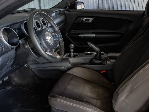 Used 2019 Ford Mustang Coupe image 14