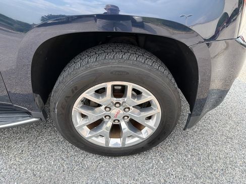 Used 2019 GMC Yukon SLT w/ Open Road Package AWD/4WD image 10