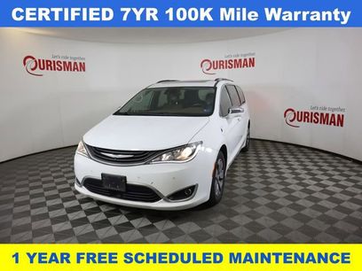 Used 2018 Chrysler Pacifica Limited w/ Advanced Safetytec Group