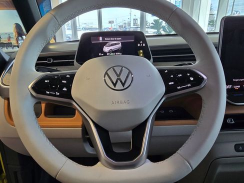 New 2025 Volkswagen ID. Buzz Pro S Plus AWD/4WD image 23