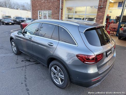 Used 2021 Mercedes-Benz GLC 300 4MATIC image 2