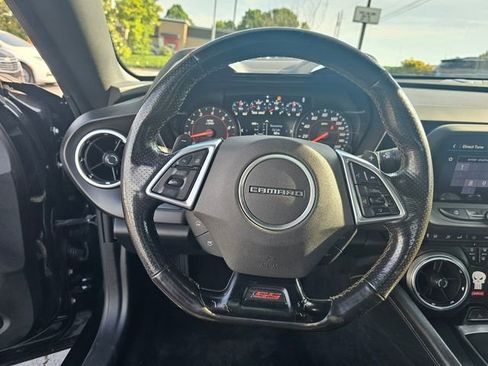 Used 2020 Chevrolet Camaro SS RWD image 23