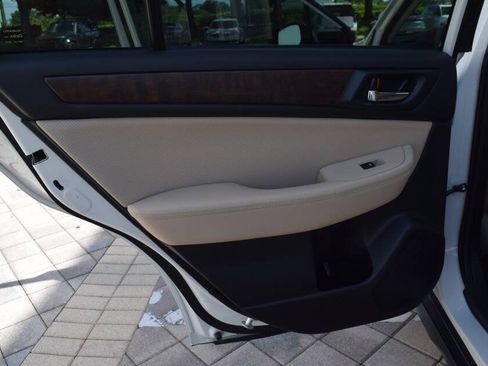 Used 2016 Subaru Outback 2.5i Limited AWD/4WD image 72