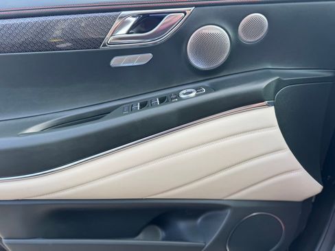 Used 2025 Genesis GV80 3.5T e-SC image 18