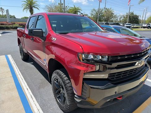 Used 2019 Chevrolet Silverado 1500 LT Trail Boss image 2