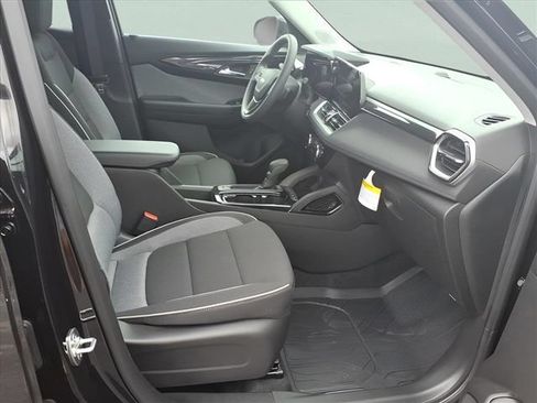 New 2026 Chevrolet TrailBlazer LT w/ Driver Confidence Package FWD image 20