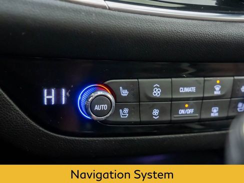 Used 2018 Buick Enclave Avenir w/ Avenir Technology Package image 27