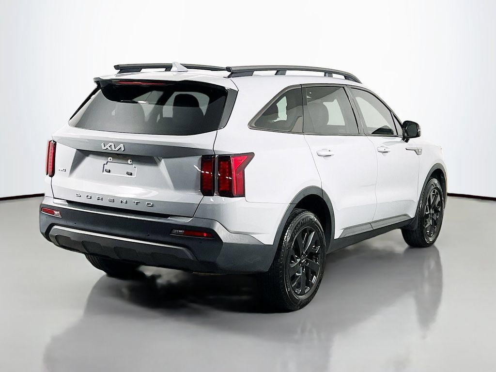 Used 2022 Kia Sorento S w/ Panoramic Sunroof Package AWD/4WD image 5