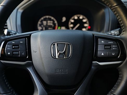 Used 2025 Honda Odyssey Touring image 34