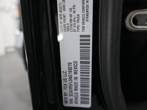 Used 2022 RAM 2500 Laramie AWD/4WD image 79