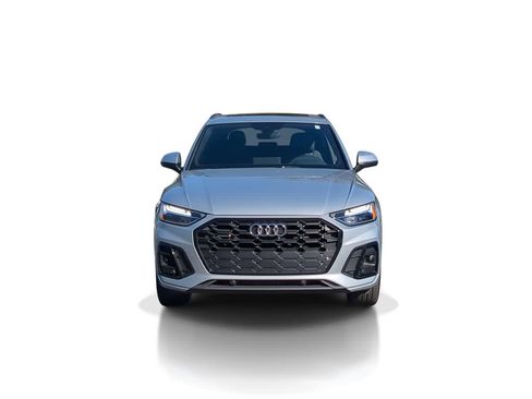 Used 2025 Audi Q5 2.0T Premium image 3
