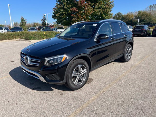 Used 2017 Mercedes-Benz GLC 300 4MATIC image 2