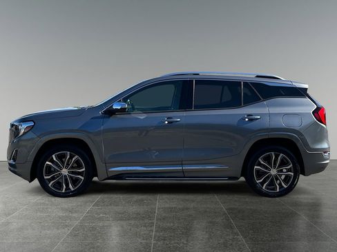 Used 2020 GMC Terrain Denali w/ Denali Premium Package image 4