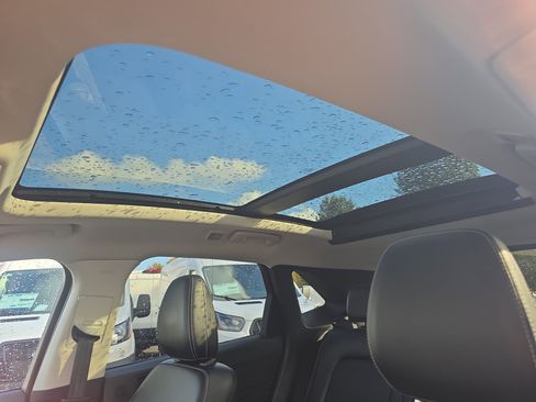 Used 2022 Ford Escape SEL w/ Technology Package image 32