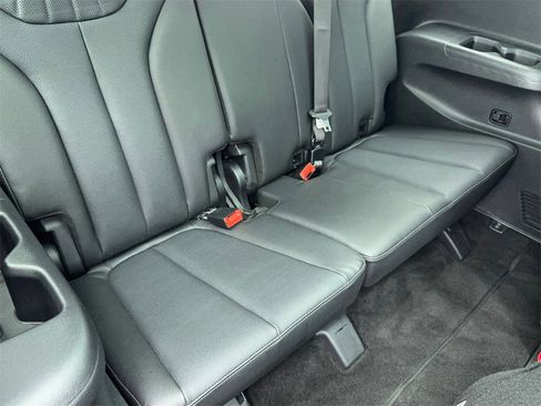 Used 2023 Hyundai Palisade Limited image 57