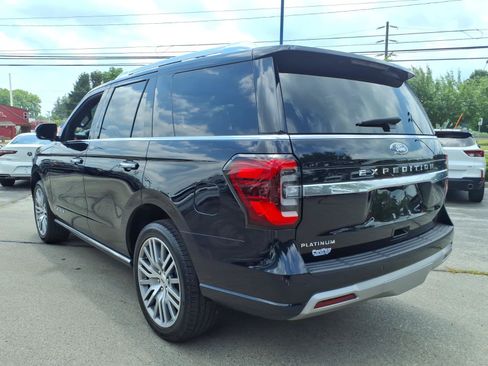 Certified 2023 Ford Expedition Platinum AWD/4WD image 5
