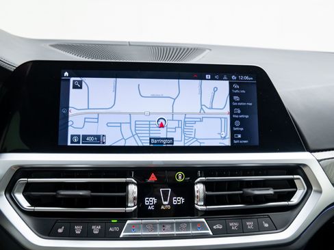 Used 2023 BMW M4 Coupe w/ M Carbon Exterior Package image 24