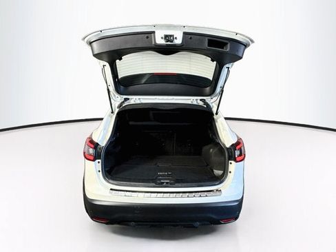 Used 2022 Nissan Rogue Sport SV AWD/4WD image 25