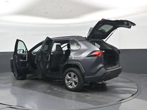 Used 2025 Toyota RAV4 XLE AWD/4WD image 54