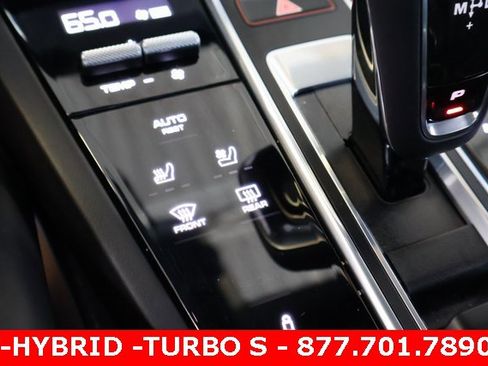 Used 2023 Porsche Cayenne Turbo S image 28