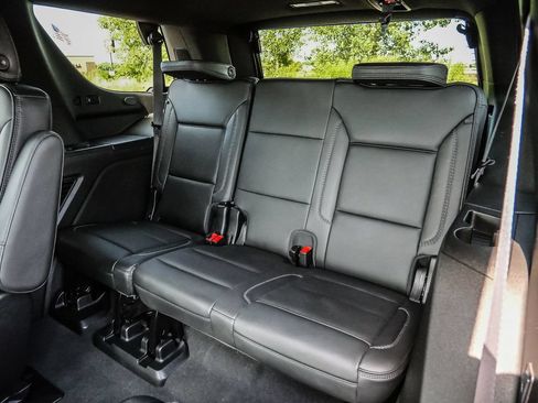 Used 2024 GMC Yukon Denali w/ Advanced Technology Package AWD/4WD image 50