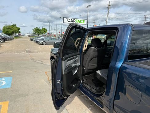 Used 2019 RAM 1500 Big Horn AWD/4WD image 19