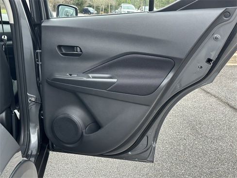 Certified 2024 Nissan Kicks S image 17