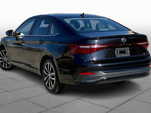 Used 2025 Volkswagen Jetta SE image 12