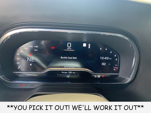 Used 2023 GMC Yukon AT4 w/ Technology Package AWD/4WD image 14