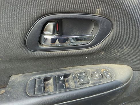 Used 2019 Honda HR-V Sport image 7