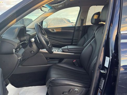 Used 2024 Genesis GV80 2.5T image 9