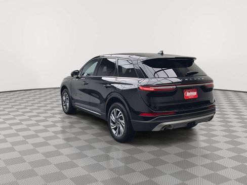 Used 2023 Lincoln Corsair AWD w/ Towing Package image 37