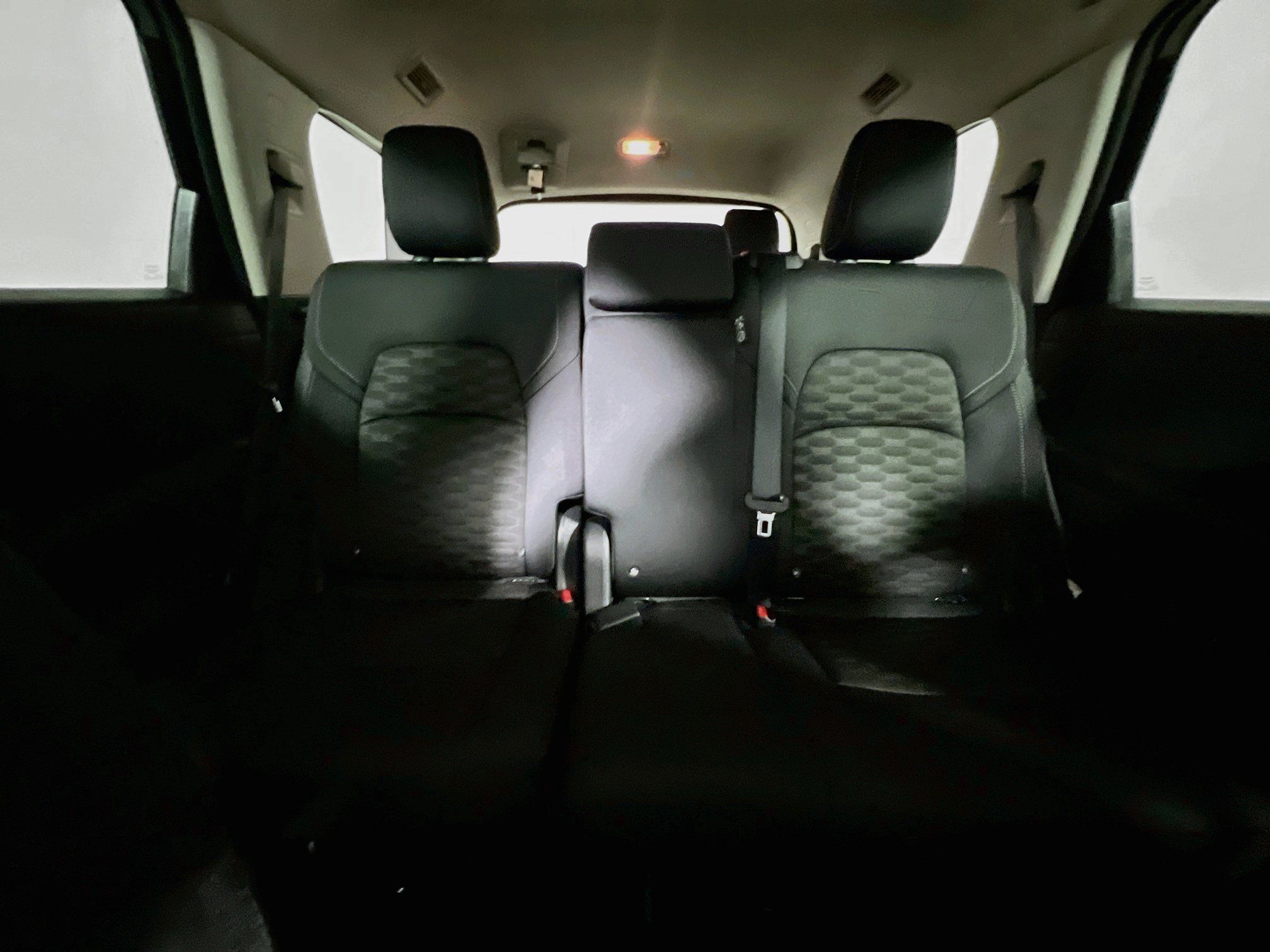 Used 2024 Nissan Pathfinder S AWD/4WD image 32
