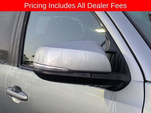 Used 2022 Toyota Tacoma TRD Sport w/ Technology Package RWD image 12