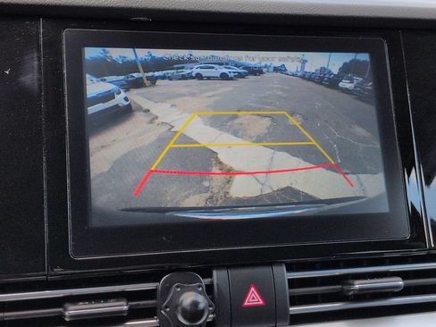 Used 2020 Kia Niro LX FWD image 20