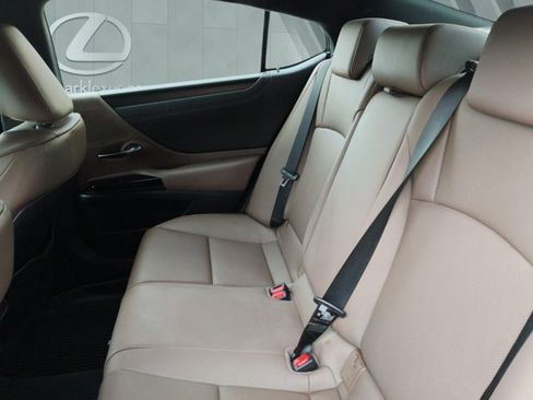 Used 2023 Lexus ES 350 w/ Premium Package FWD image 11