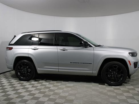 Used 2023 Jeep Grand Cherokee 30th Anniversary image 48