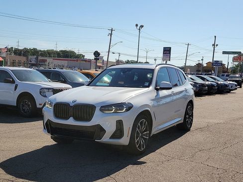 Used 2024 BMW X3 xDrive30i w/ Premium Package AWD/4WD image 2