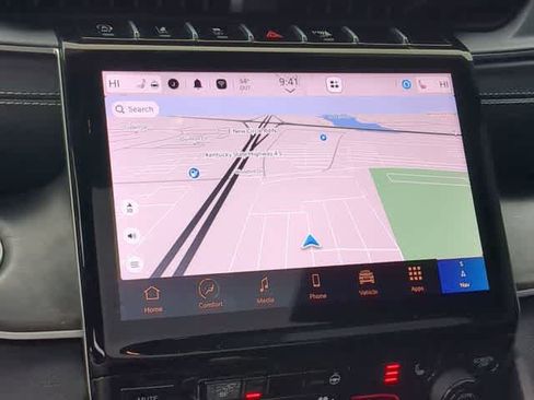 Used 2025 Jeep Grand Cherokee Limited w/ Black Appearance Package image 30